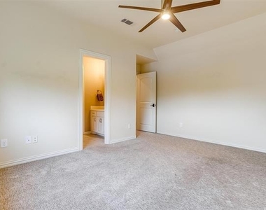 203 Augusta Court - Photo Thumbnail 23