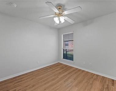 514 Harris Street - Photo Thumbnail 23