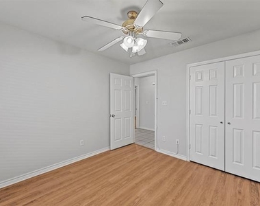 514 Harris Street - Photo Thumbnail 20