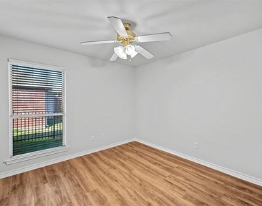 514 Harris Street - Photo Thumbnail 21