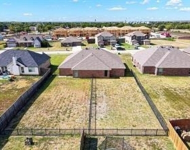 514 Harris Street - Photo Thumbnail 33