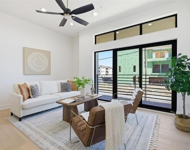 4635 Manett Street - Photo Thumbnail 10
