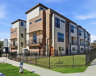 4635 Manett Street - Photo Thumbnail 30