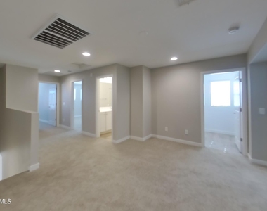 9310 E Strobe Avenue - Photo Thumbnail 13