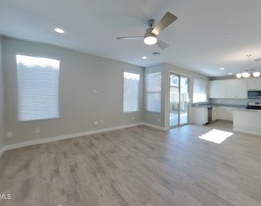 9310 E Strobe Avenue - Photo Thumbnail 1
