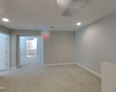 9310 E Strobe Avenue - Photo Thumbnail 14