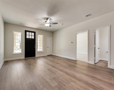 6918 Yellow Hammer Way - Photo Thumbnail 4