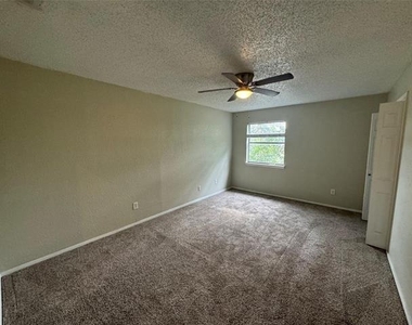 2721 Hurstview Drive - Photo Thumbnail 13