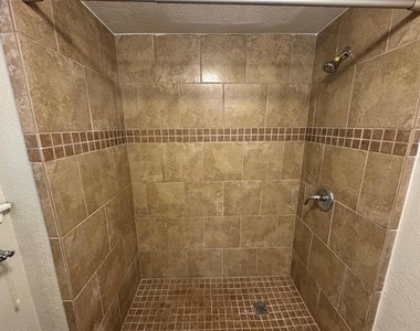 2721 Hurstview Drive - Photo Thumbnail 7