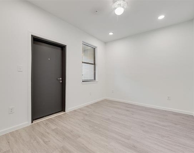 4225 Bernice Street - Photo Thumbnail 10