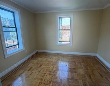 W 204th Street / Vermilyea Avenue - Photo Thumbnail 6