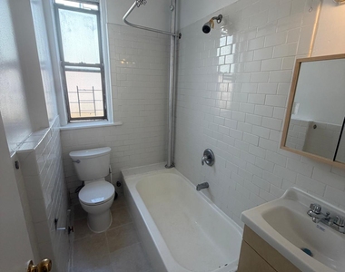 W 204th Street / Vermilyea Avenue - Photo Thumbnail 2