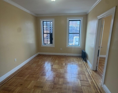 W 204th Street / Vermilyea Avenue - Photo Thumbnail 3