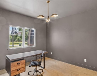 205 E 3rd Street - Photo Thumbnail 13