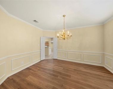 2808 Barksdale Drive - Photo Thumbnail 19