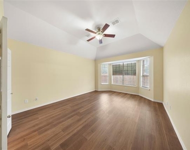 2808 Barksdale Drive - Photo Thumbnail 31