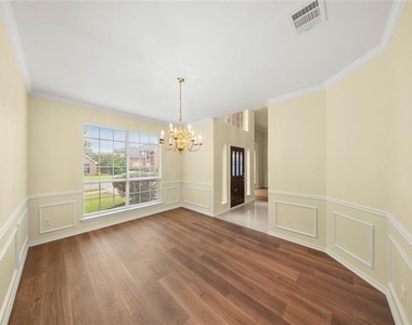 2808 Barksdale Drive - Photo Thumbnail 20