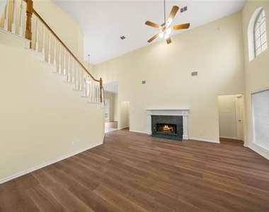 2808 Barksdale Drive - Photo Thumbnail 28