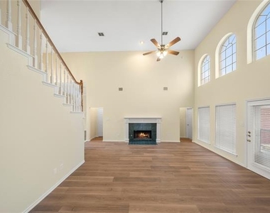 2808 Barksdale Drive - Photo Thumbnail 30