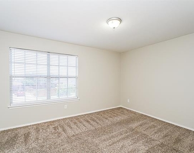 962 Heather Street - Photo Thumbnail 12