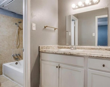 7152 Fair Oaks Avenue - Photo Thumbnail 7