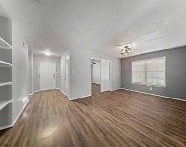 5501 Stoney Glen Drive - Photo Thumbnail 5