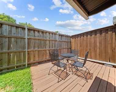 5501 Stoney Glen Drive - Photo Thumbnail 14