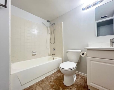 1308 Mistywood Lane - Photo Thumbnail 10