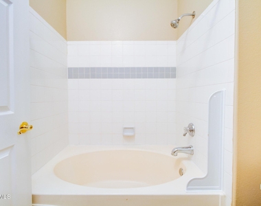 5335 E Shea Boulevard - Photo Thumbnail 13