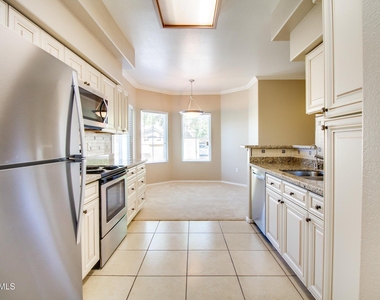 5335 E Shea Boulevard - Photo Thumbnail 7