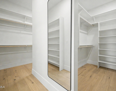 3229 E Roma Avenue - Photo Thumbnail 21