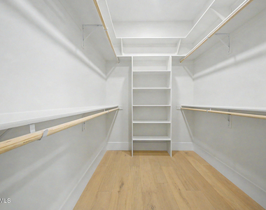 3229 E Roma Avenue - Photo Thumbnail 22