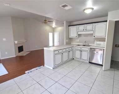 4514 Carmel Lane - Photo Thumbnail 4