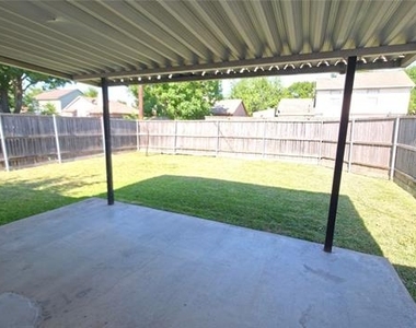 4514 Carmel Lane - Photo Thumbnail 10