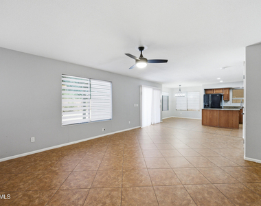 27705 N 23rd Drive - Photo Thumbnail 25
