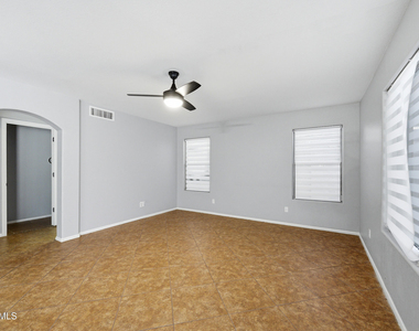 27705 N 23rd Drive - Photo Thumbnail 24