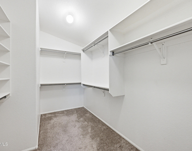 27705 N 23rd Drive - Photo Thumbnail 6