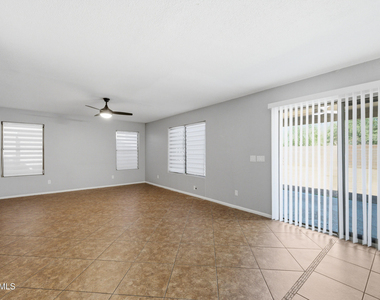 27705 N 23rd Drive - Photo Thumbnail 23