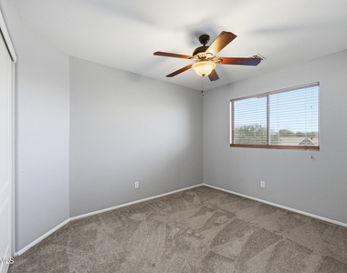 27705 N 23rd Drive - Photo Thumbnail 9