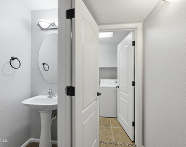 27705 N 23rd Drive - Photo Thumbnail 12