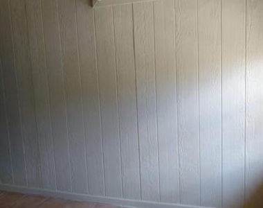 3204 Kellie Street - Photo Thumbnail 5