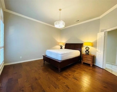 40 Emerald Pond Drive - Photo Thumbnail 25