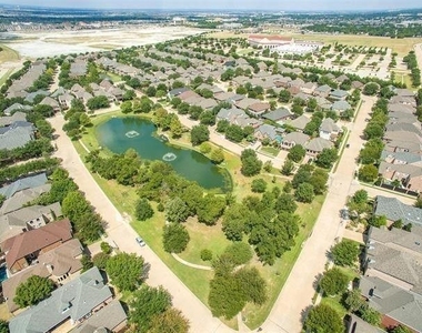 40 Emerald Pond Drive - Photo Thumbnail 32