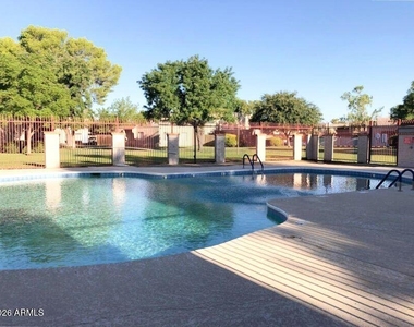 600 S Dobson Road - Photo Thumbnail 25