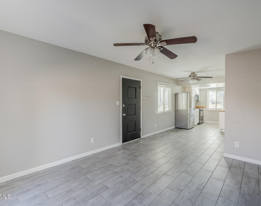600 S Dobson Road - Photo Thumbnail 4
