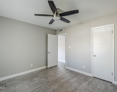 600 S Dobson Road - Photo Thumbnail 12