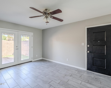 600 S Dobson Road - Photo Thumbnail 3