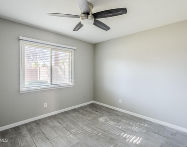 600 S Dobson Road - Photo Thumbnail 15