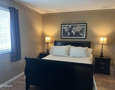 3313 N 68th Street - Photo Thumbnail 6