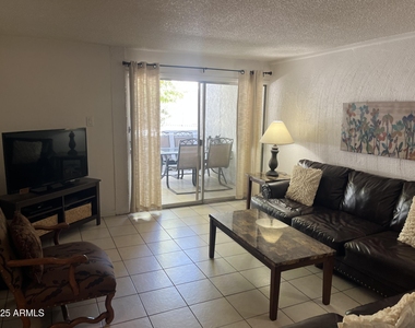 3313 N 68th Street - Photo Thumbnail 4